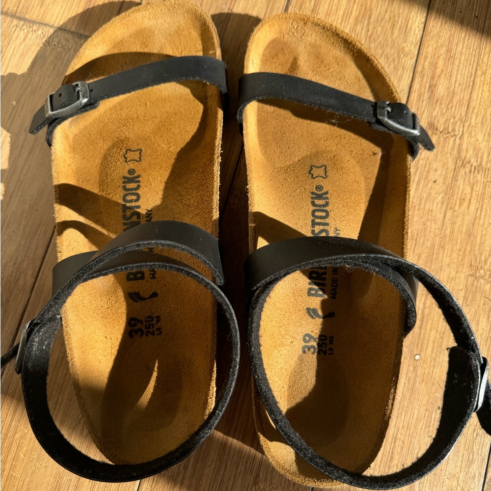 Birkenstock (black)